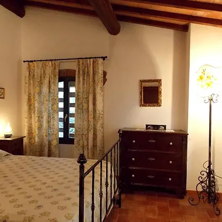 Santa Maria A Bovino Feriehus *